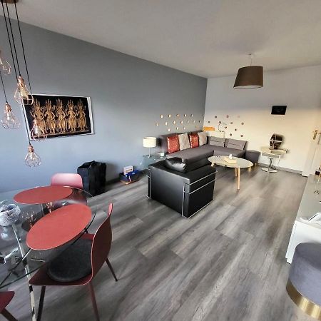 Tichnich Appartement - 2 Bedrooms - 1 Min Away From Train Station Annemasse Zewnętrze zdjęcie
