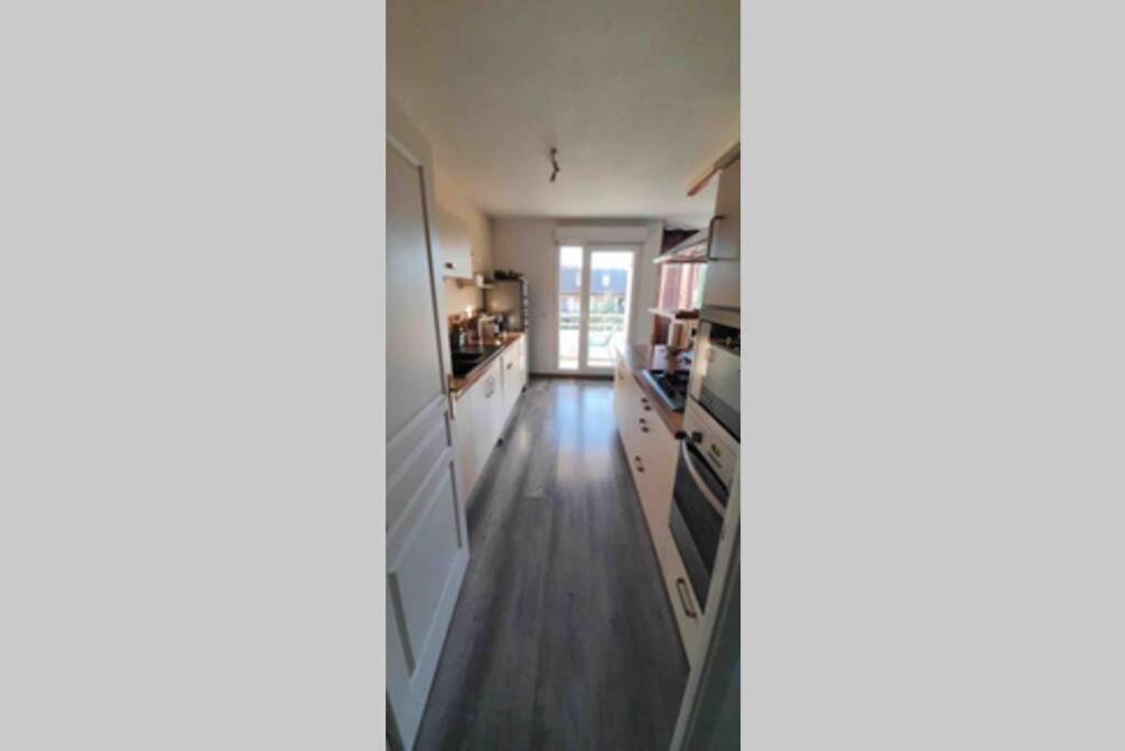 Tichnich Appartement - 2 Bedrooms - 1 Min Away From Train Station Annemasse Zewnętrze zdjęcie