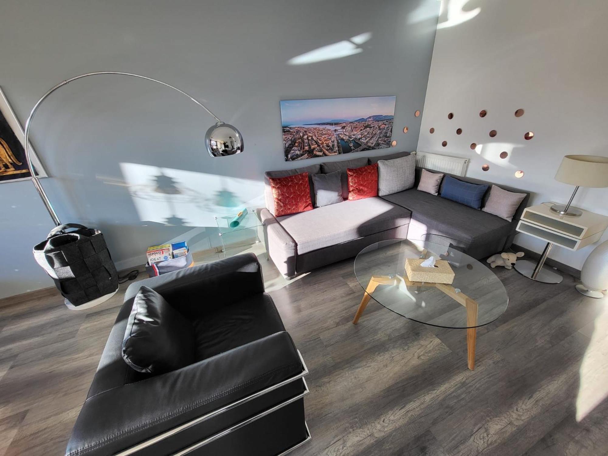 Tichnich Appartement - 2 Bedrooms - 1 Min Away From Train Station Annemasse Zewnętrze zdjęcie